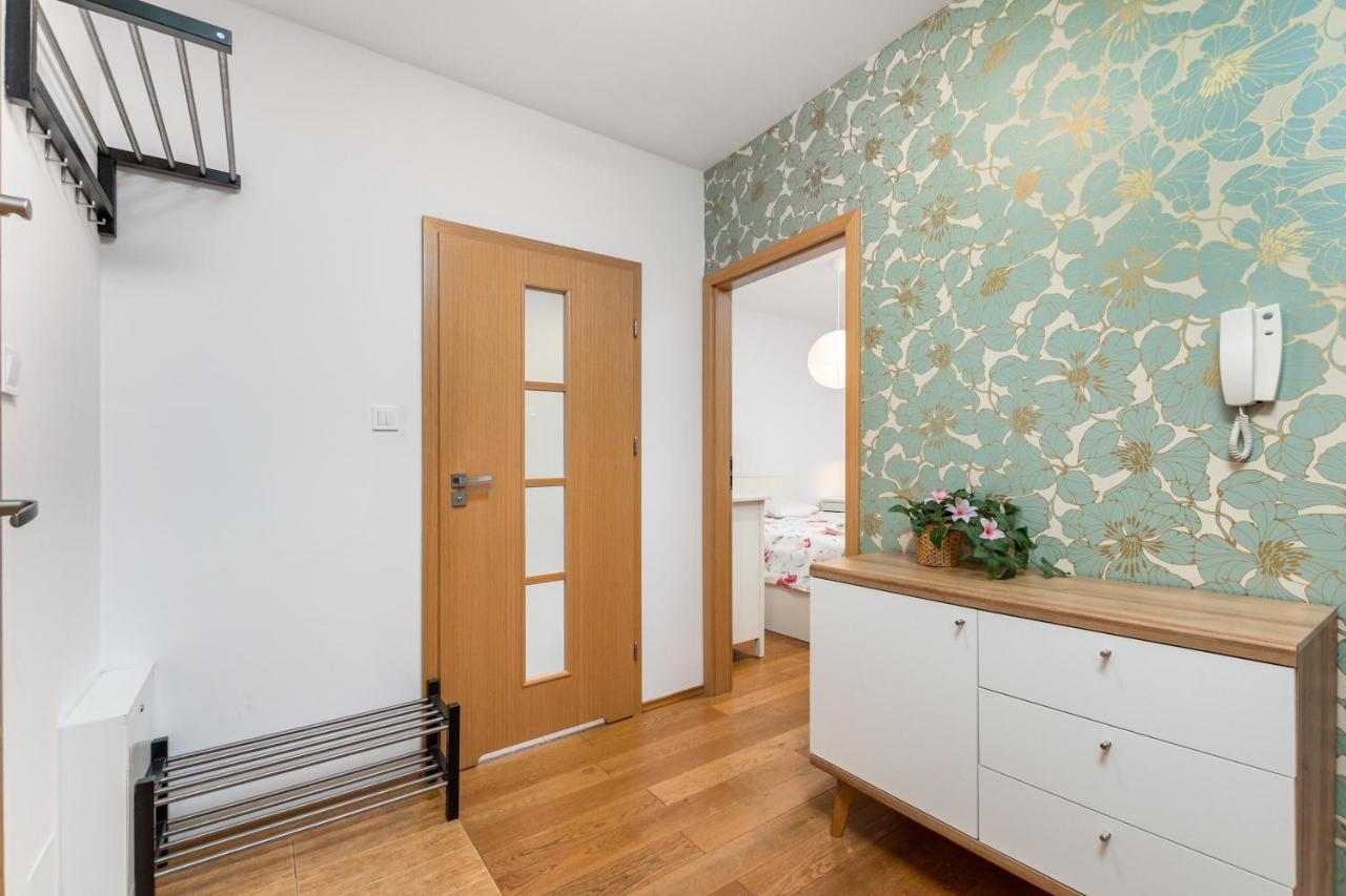 Czapelska 40 By Homeprime Butas Warsaw